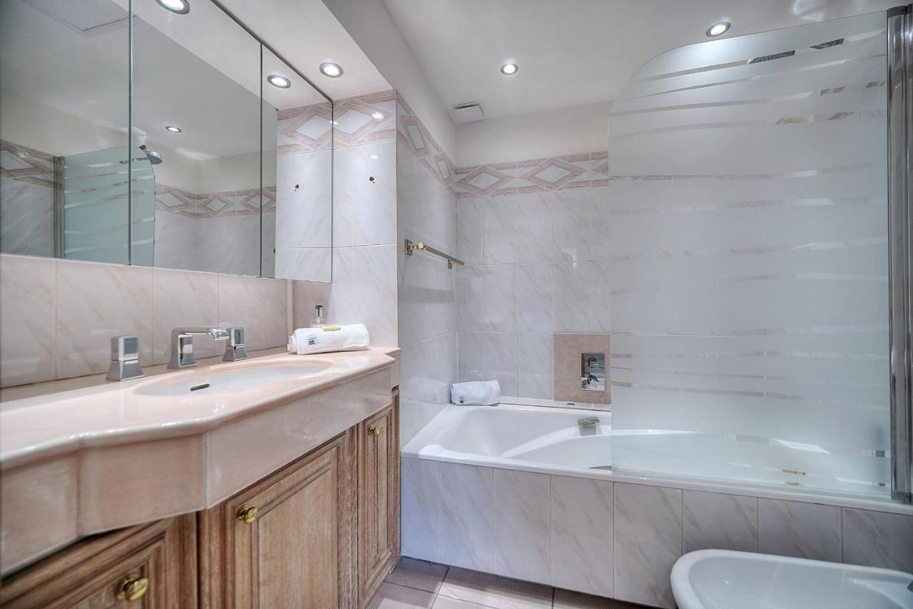 Immogroom - 2 Bedroom - Air Conditioning - Wifi - Terrace - Common Parking Канни Екстер'єр фото